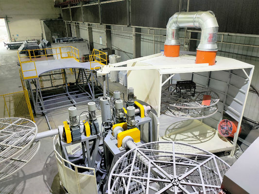 Μηχανή Rotomolding πλαστικού Shuttle Πολυαιθυλένιο 1000L χωρητικότητα 0,5-3Rpm Ταχύτητα περιστροφής καλούπιας